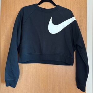 Nike Cropped Black Sweatshirt